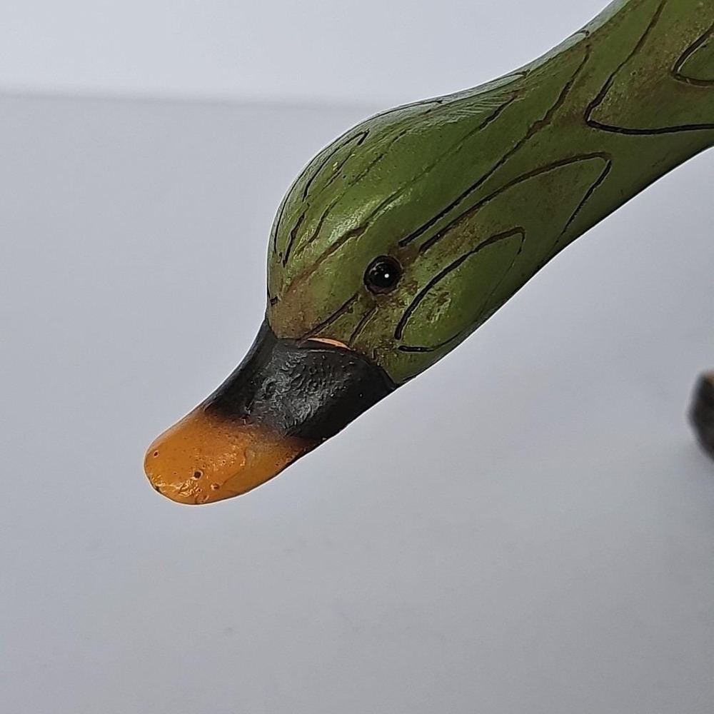 Vintage Wood Look Green Duck Figure Figurine Rustic Resin Distressed 1915 - Picture 2 of 10